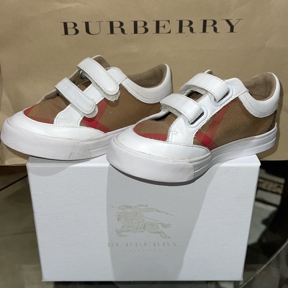 Burberry Unisex Toddlers Sneakers With Box